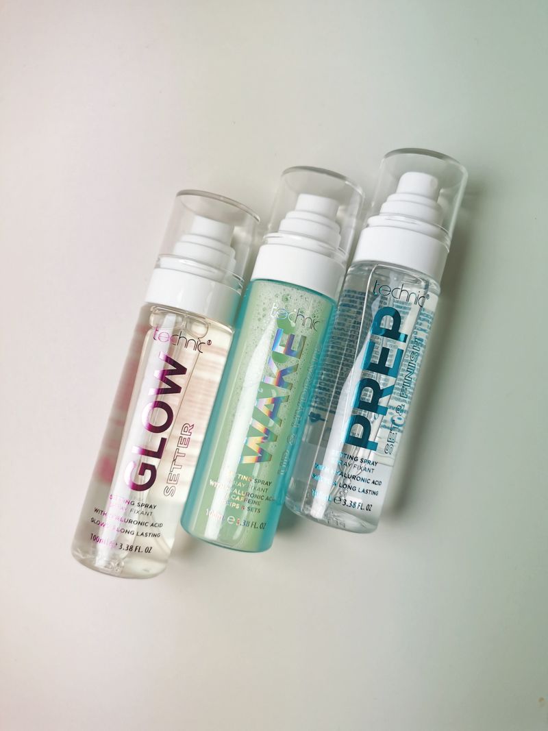 Technic Glow Setter 100ml for luminous skin with enhanced glow and long lasting makeup setting effect