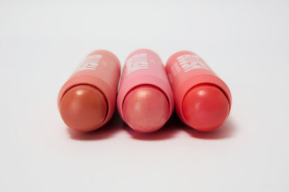 Technic Glowy Blusher Stick 7g for glowing cheeks with creamy texture and luminous finish
