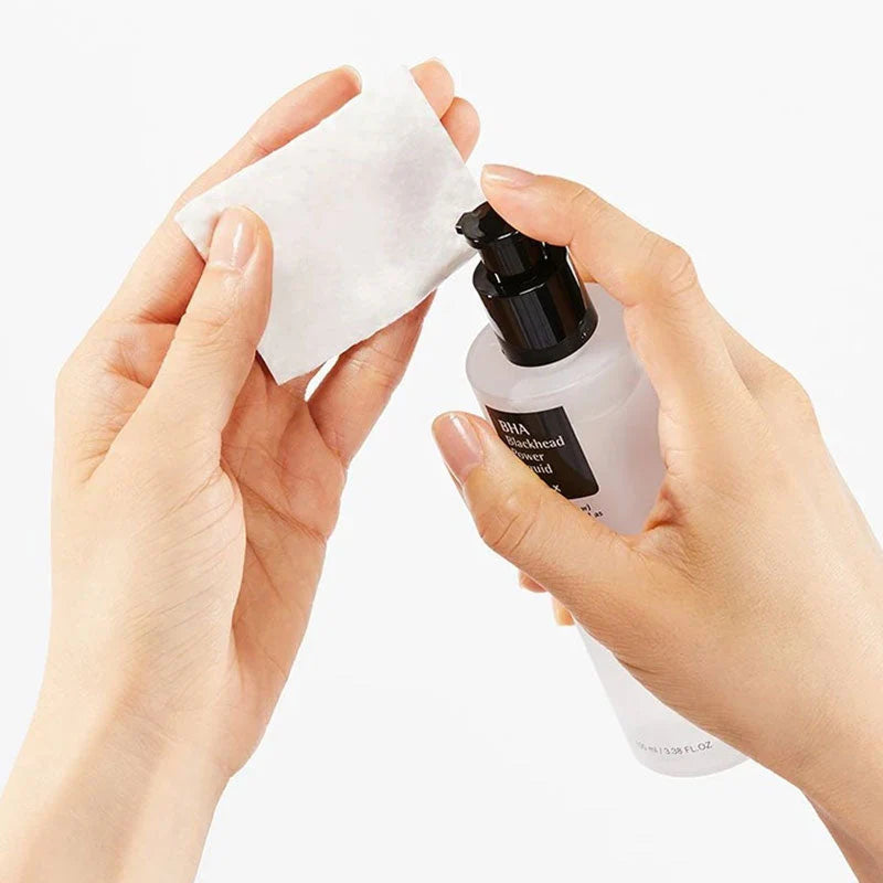 COSRX BHA Blackhead Power Liquid 100ml applied to skin to refine pores and maintain a clear balanced complexion
