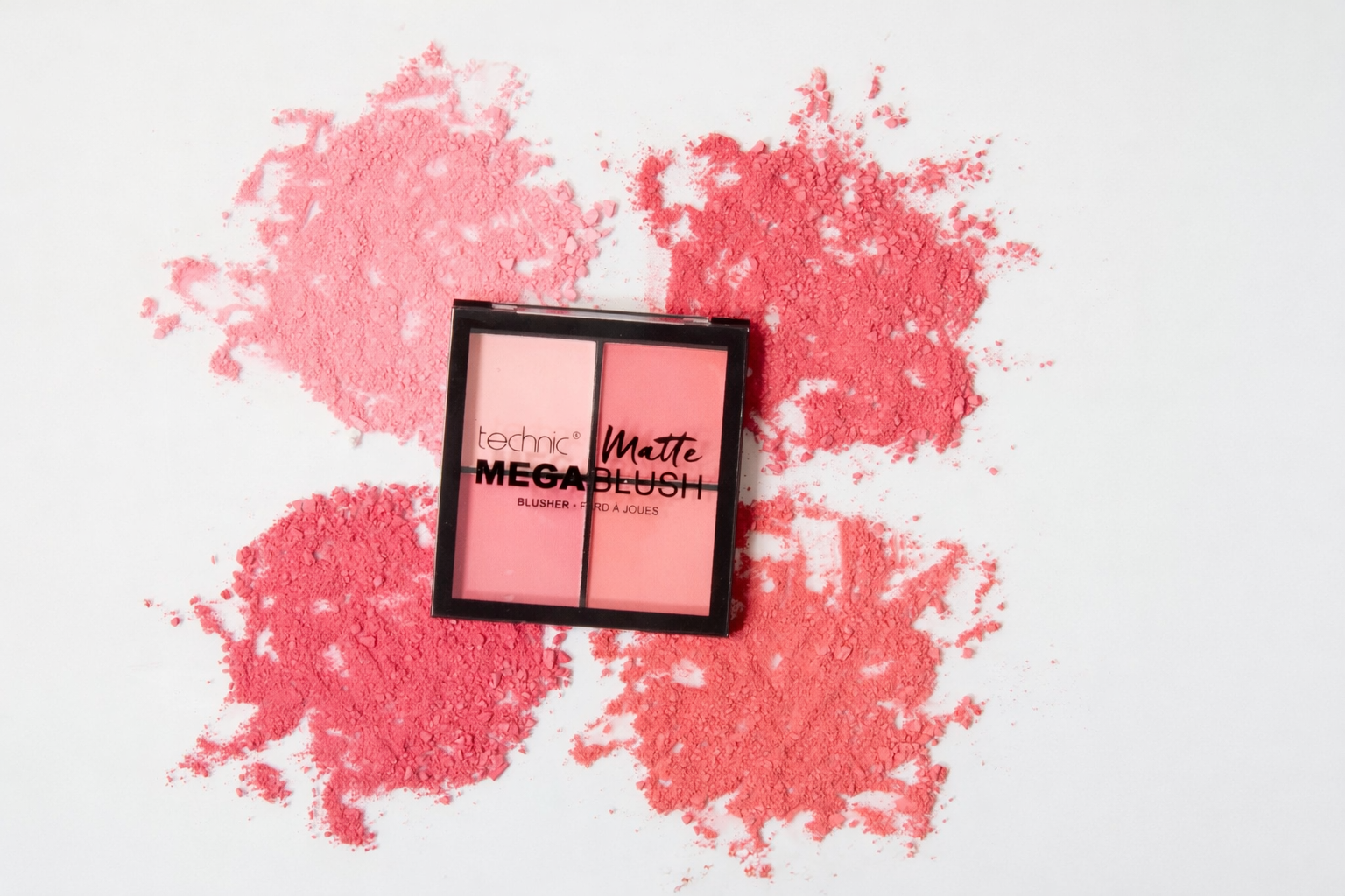 Technic Mega Matte Blush 11.2g for soft defined cheeks with matte finish and natural colour payoff