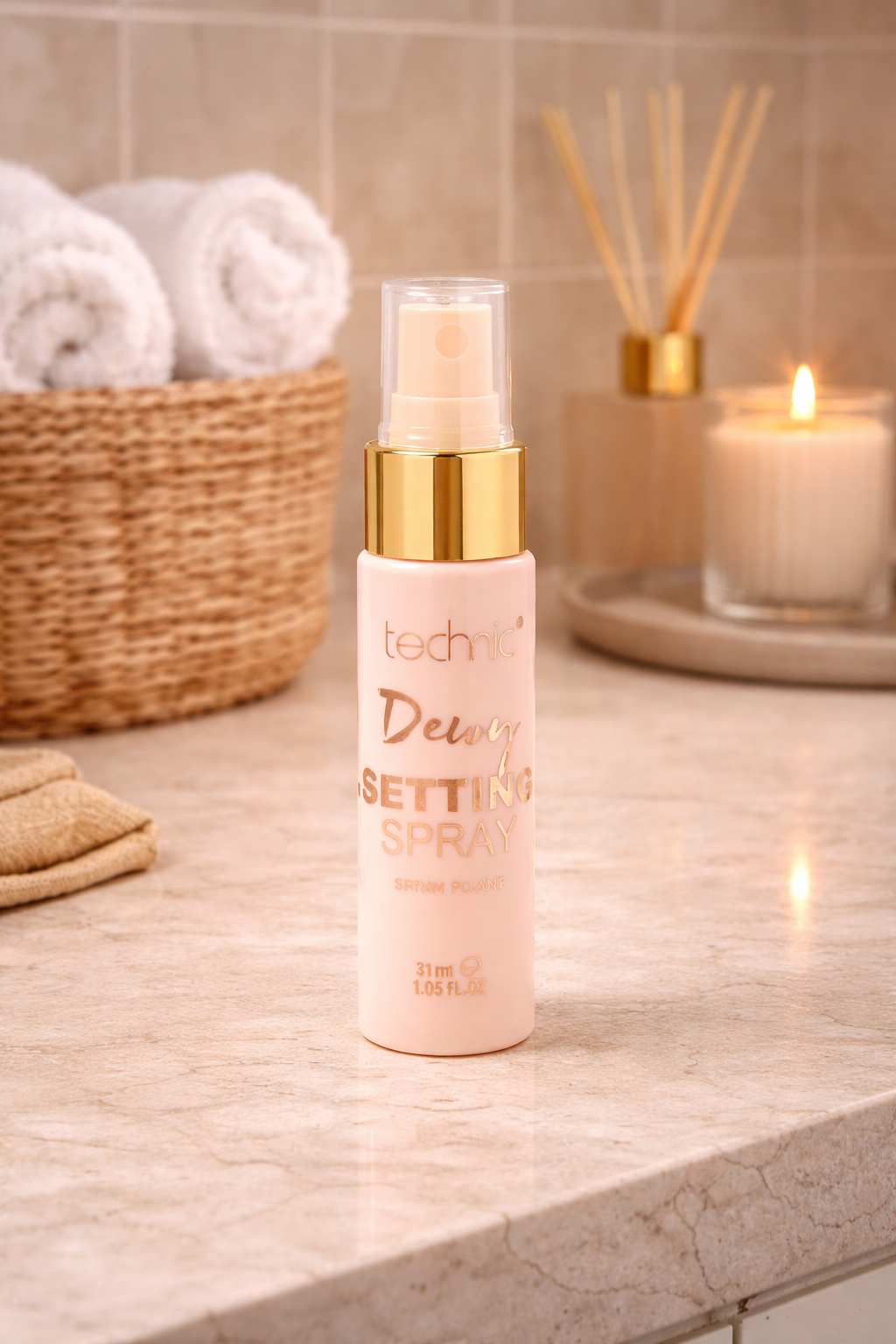Technic Dewy Setting Spray 31ml setting spray for dewy glow hydration and long lasting makeup hold