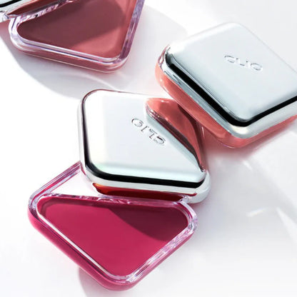 CLIO Essential Lipcheek Tap 4.5g texture showing creamy pigment with a soft diffused finish