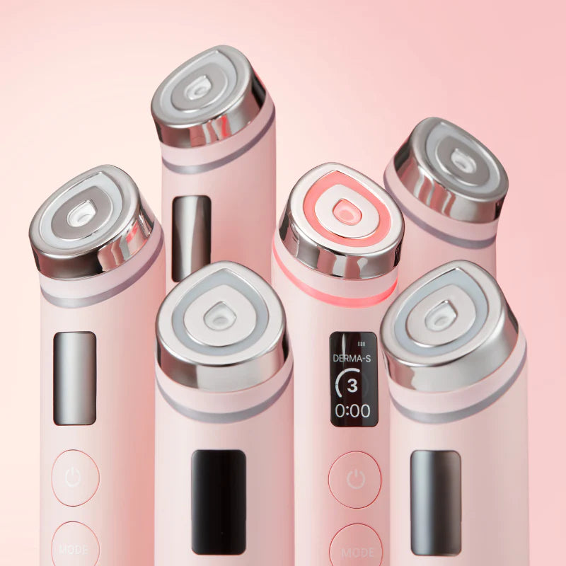 Medicube Age-R Booster Pro helping to improve skin absorption, smooth texture and enhance radiance