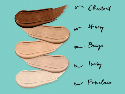 Technic 3-in-1 Canvas Concealer 8ml applied to skin for concealing brightening and smoothing complexion