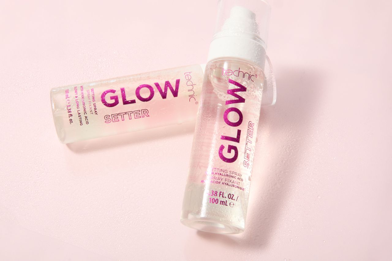 Technic Glow Setter 100ml illuminating setting spray for glowing skin smooth finish and enhanced radiance