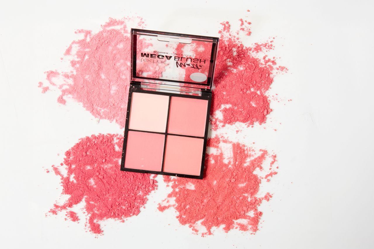 Technic Mega Matte Blush 11.2g soft powder texture for smooth blending natural colour and matte cheek finish