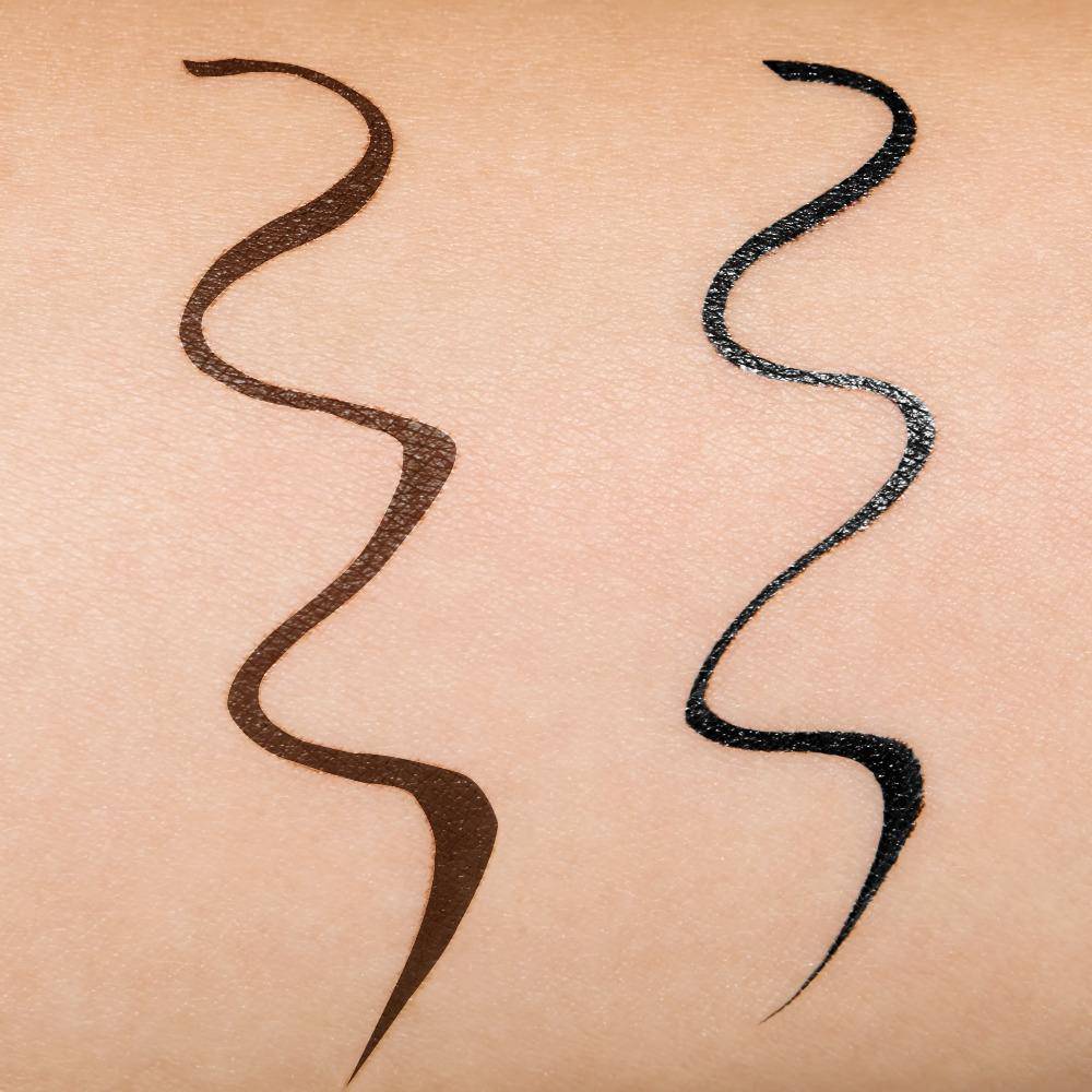 CLIO Superproof Brush Liner 0.55ml fine brush tip for precise application and seamless line control