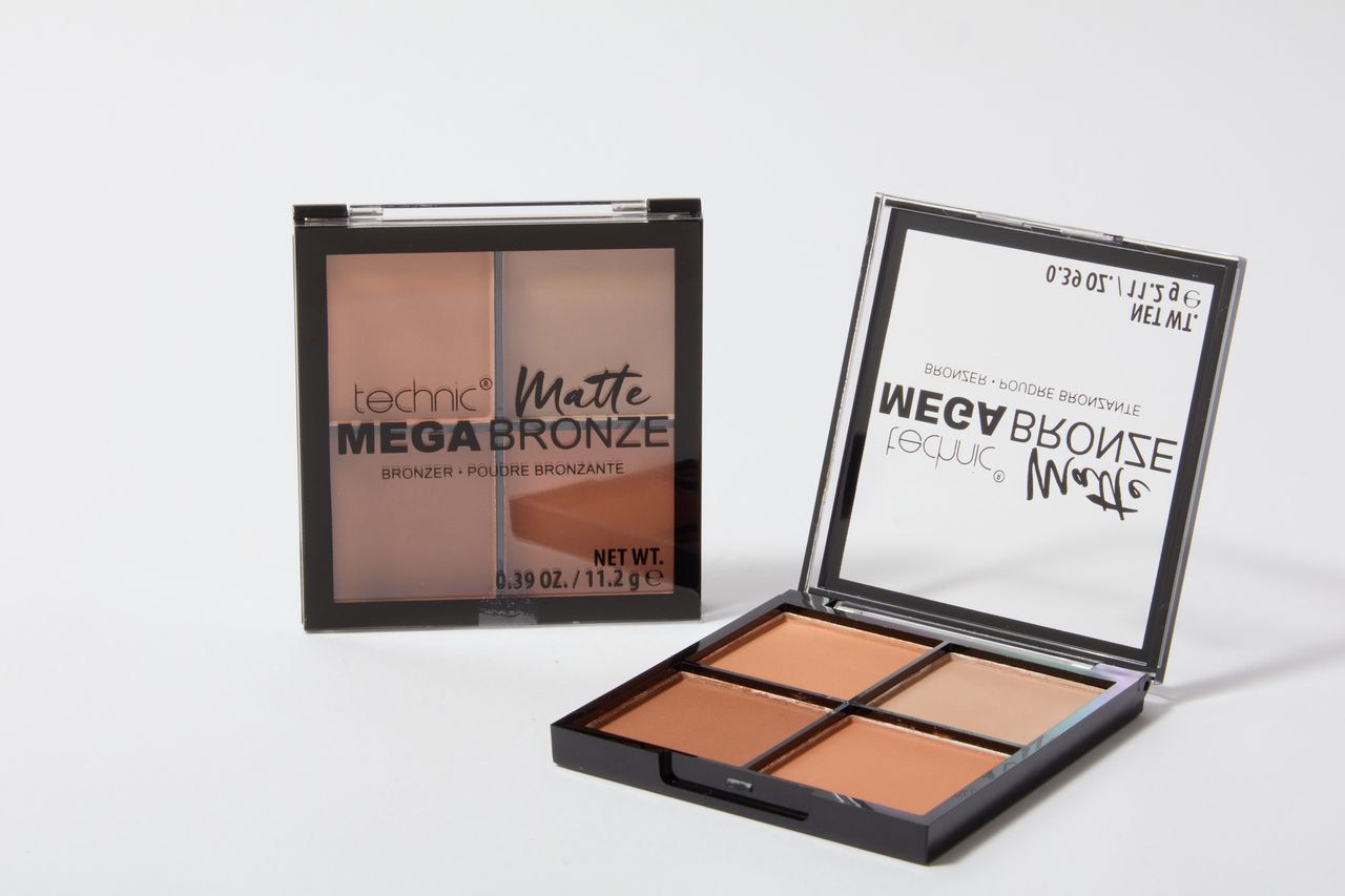 Technic Mega Matte Bronze and Contour Palette 11.2g for smooth blending contour and bronzer with natural matte result