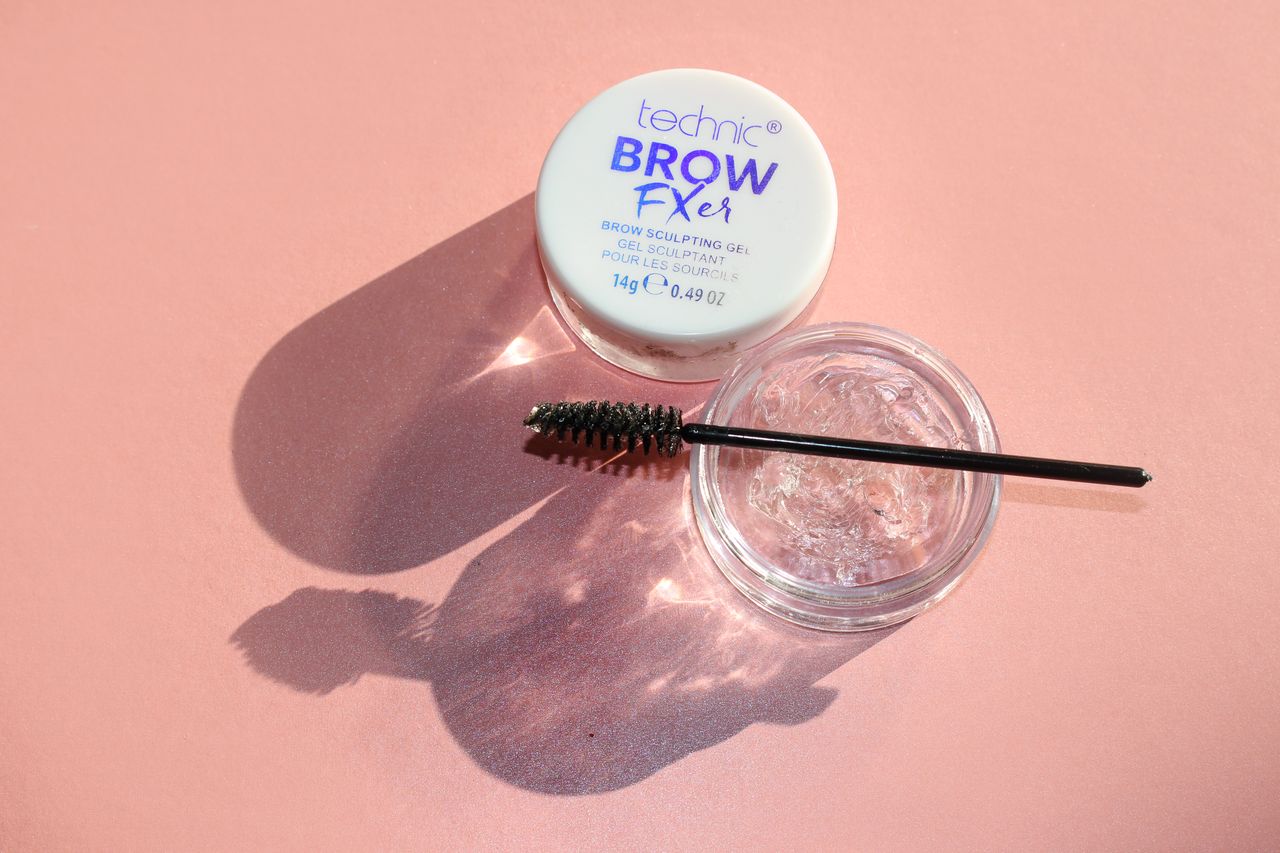 Technic Brow FXer 14g brow wax for strong hold lifting and setting brows with lamination effect
