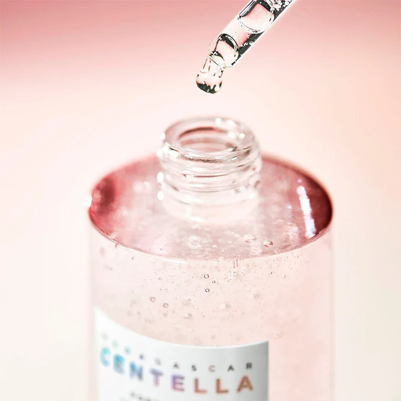 SKIN1004 Madagascar Centella Poremizing Fresh Ampoule 100ml with a light texture for a fresh smooth skin feel
